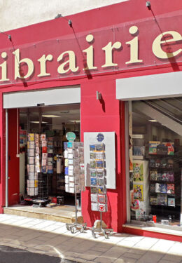 L'Orange bleue, librairie indépendante à Orange en Vaucluse